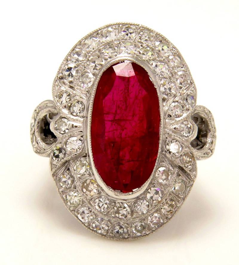Gia 4.70Ct Vintage Rubin Und Diamant 18K Weißgold Ring, 1940Er Jahre Gia 4.70Ct Vintage Rubin Und Diamant 18K Weißgold Ring, 1940Er Jahre von TreasurlybyDima