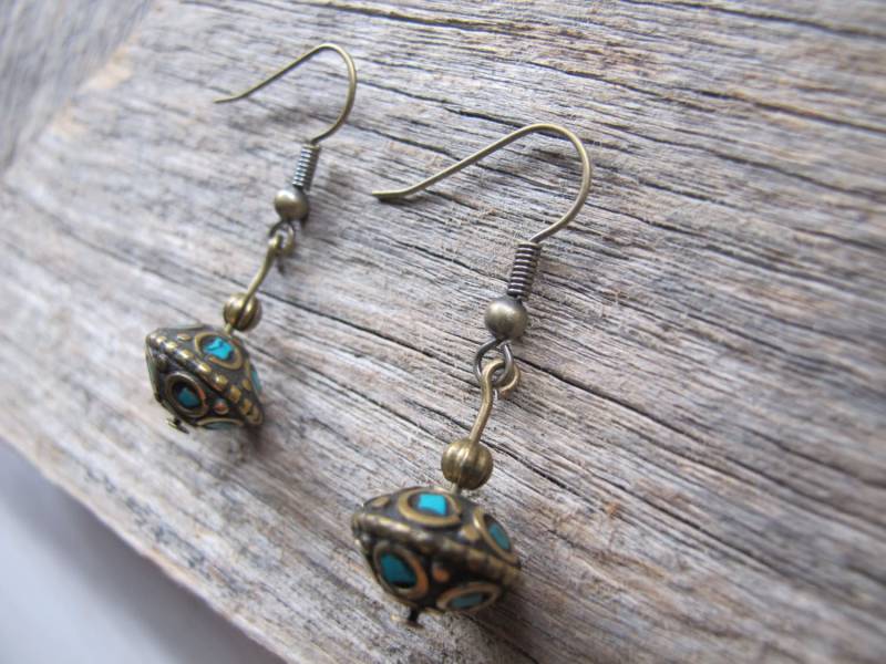 Ohrringe Mit Messing - Und Türkisperlen von TreeAndSea