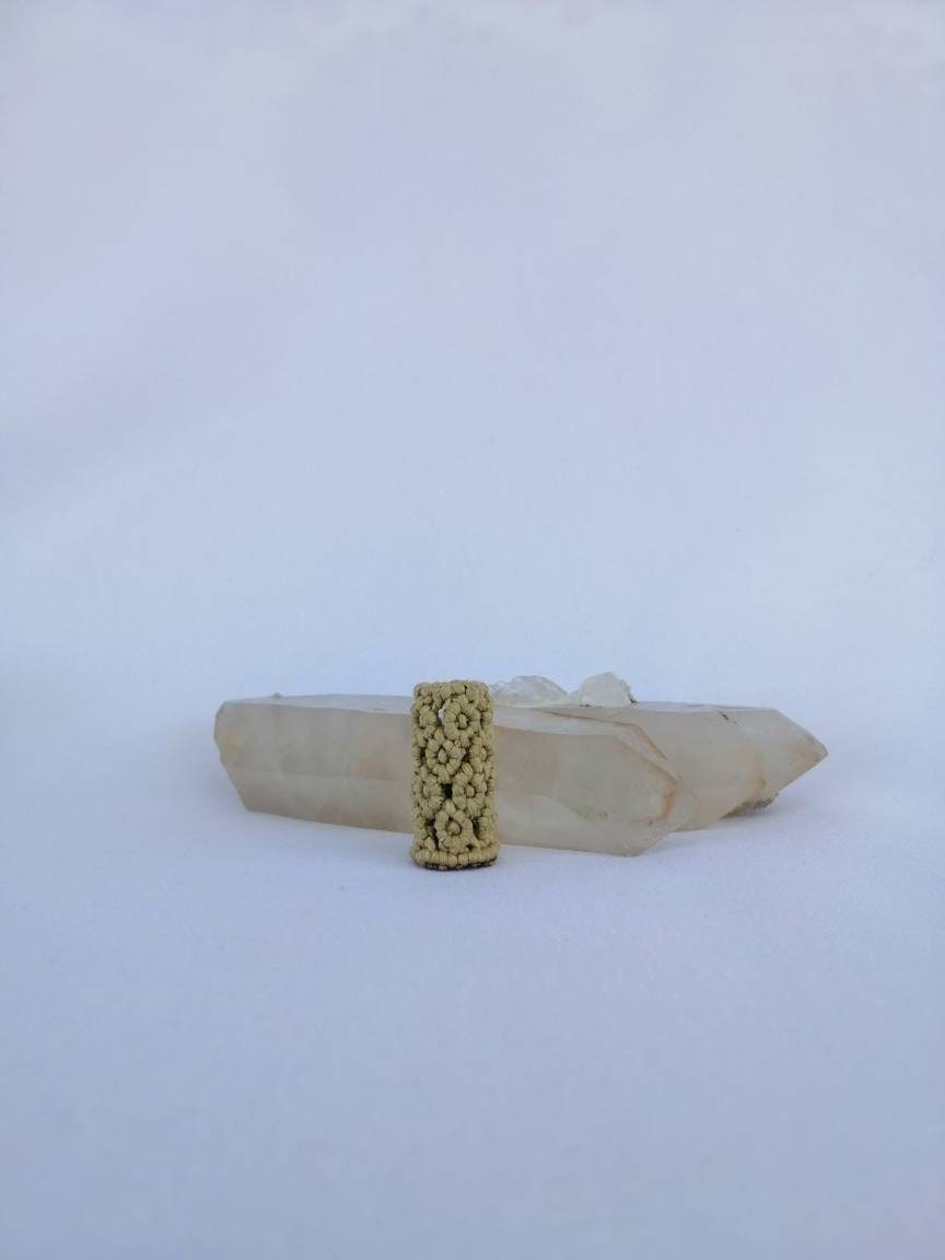 Blume Makramee Dreadlock Perle von TreeOfStones