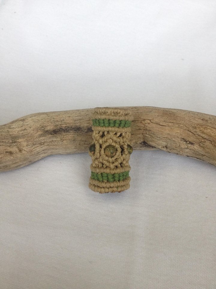 Kurze Makramee Dreadlock Perle von TreeOfStones