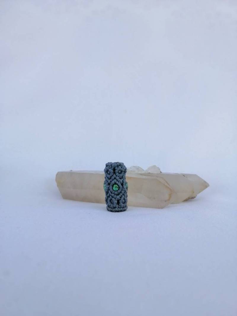 stein & Blume Makramee Dreadlock Perle von TreeOfStones