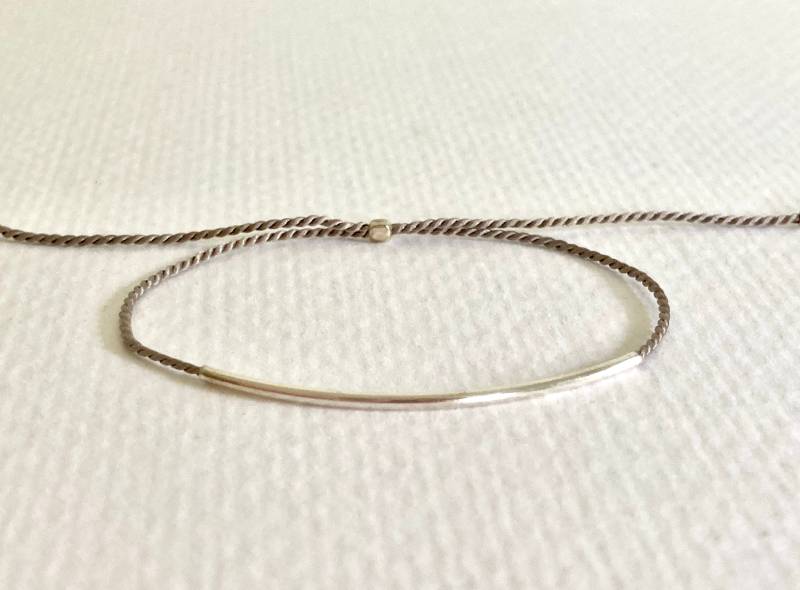 Graues Faden Armband Mit Sterling Silber Tube - Verstellbar von TreeSwingStudio