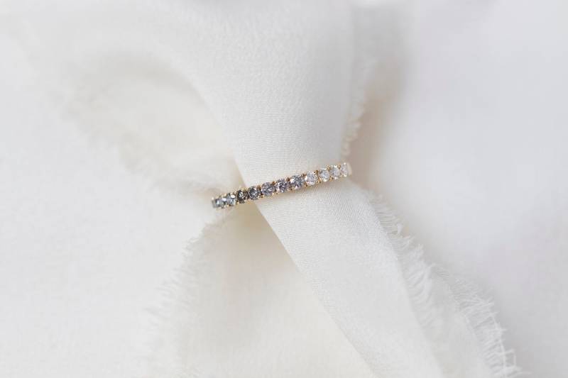 Ombré Stardust Ii - 14K Gelbgold Halbe Eternität Diamant Ring Handgefertigter Schmuck von Treenbee