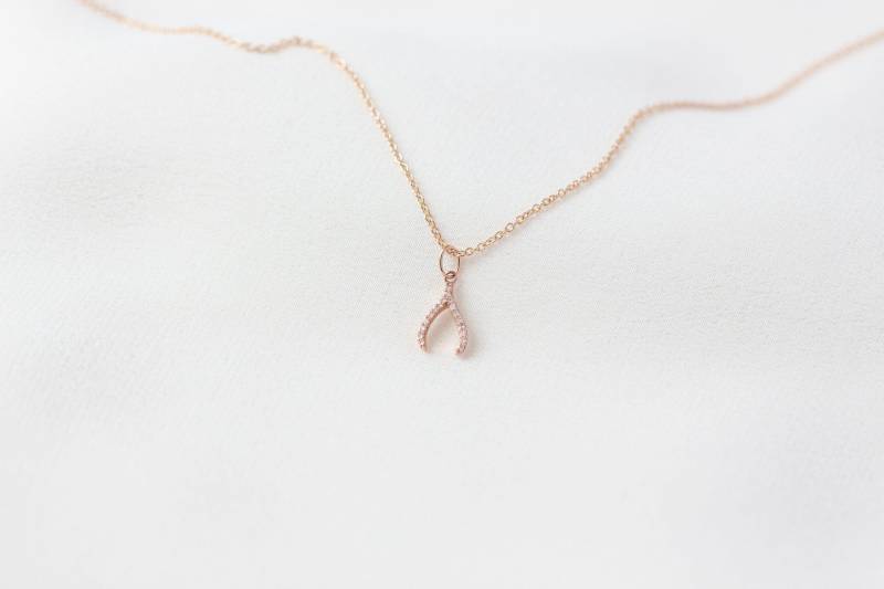 Ready-To-Ship - Mini Wishbone Halskette 14K Rose Gold Charm Handgefertigter Schmuck von Treenbee