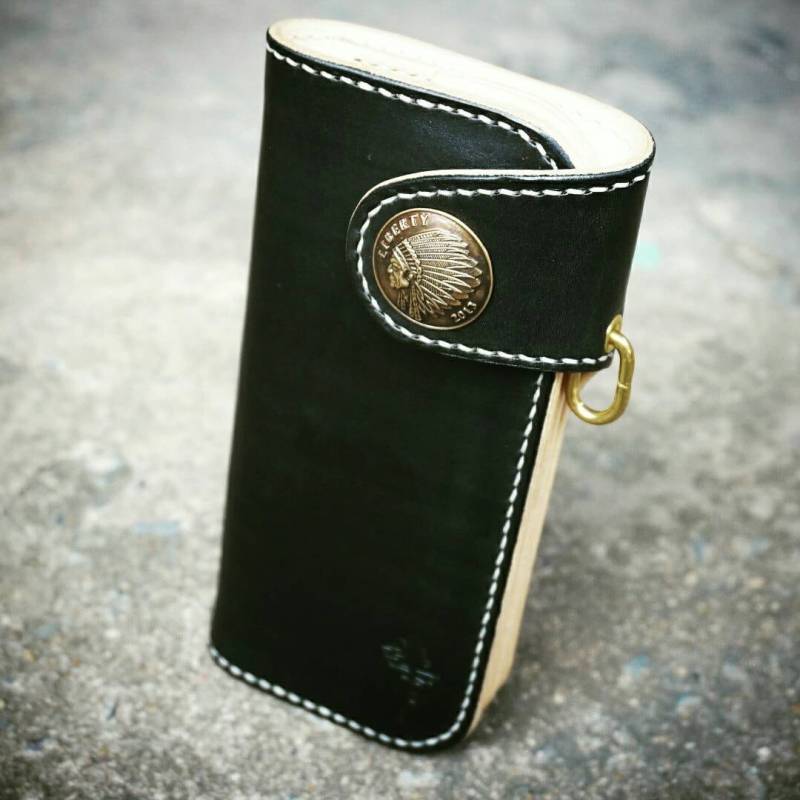 Handgefertigte Vegtan Leder Biker Geldbörse Lange von TreeworksLeather