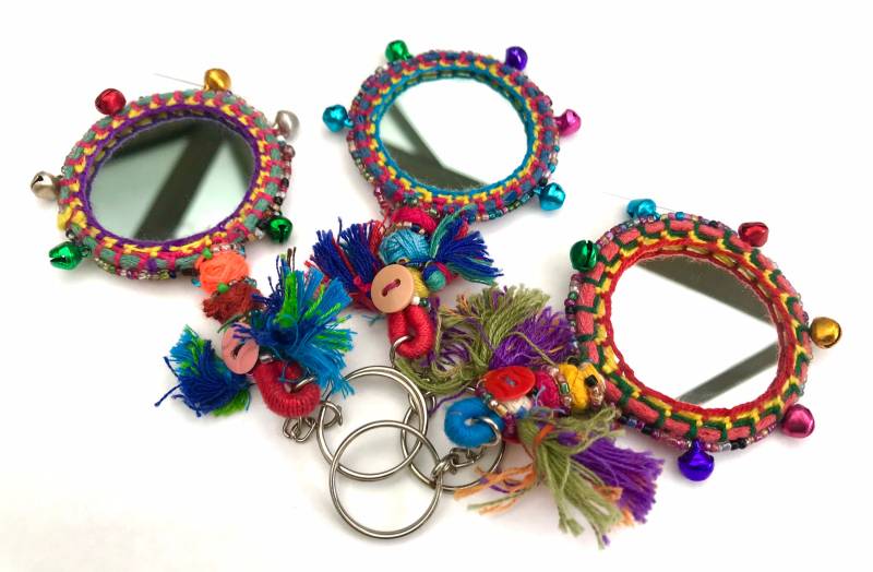 3 X Taschenspiegel Schlüsselanhänger | Tasche Accessoire Bunten Geschenke Für Sie Kleines Geschenk 3 X Taschenspiegel Schlüsselanhänger | Tasche Accessoire Bunten Geschenke Für Sie Kleines Geschenk von TreezasEclectica