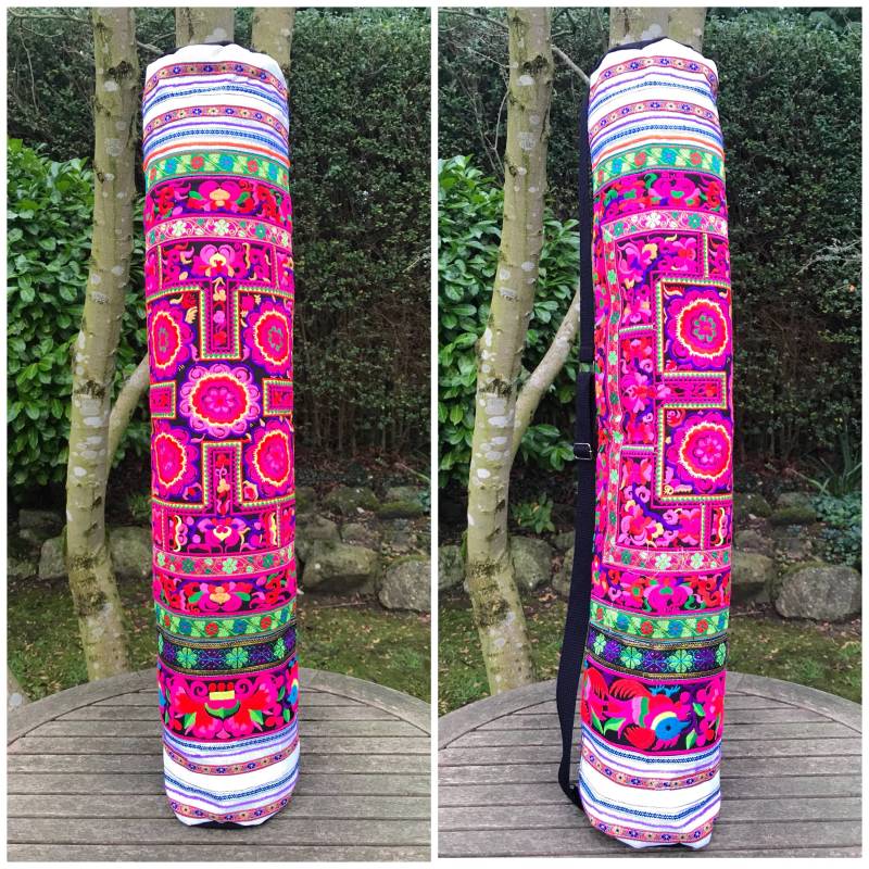Bunte Hmong Yogatasche, Bestickte Tasche, Boho Boho, Hippie, Ethno Yoga Zubehör Bunte Hmong Yogatasche, Bestickte Tasche, Boho Boho, Hippie, Ethno Yoga Zubehör von TreezasEclectica
