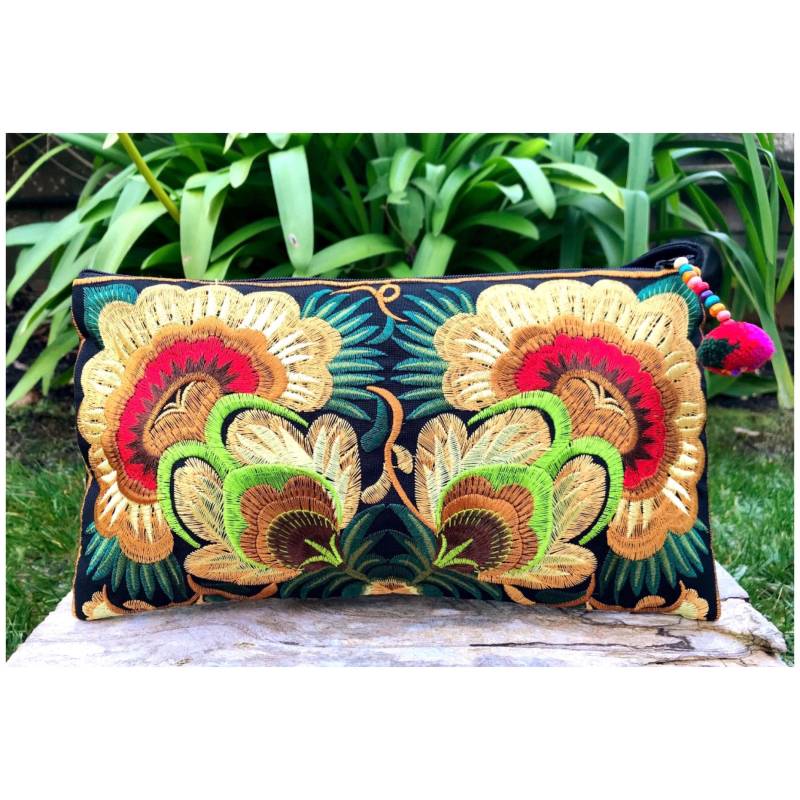Hmong Clutch Bag, Boho Geldbörse, Tasche, Bestickte Abendtasche, Thai Hmong Clutch Bag, Boho Geldbörse, Tasche, Bestickte Abendtasche, Thai von TreezasEclectica
