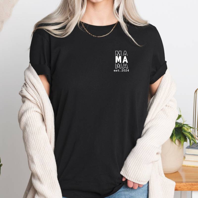Mama T-Shirt| Est. 2024-Personalisierbare Jahreszahl | Geschenk Für Alle Mamas Geburtstag Muttertag |Freundin |Geschenkidee| Mami Liebe von TrendMama