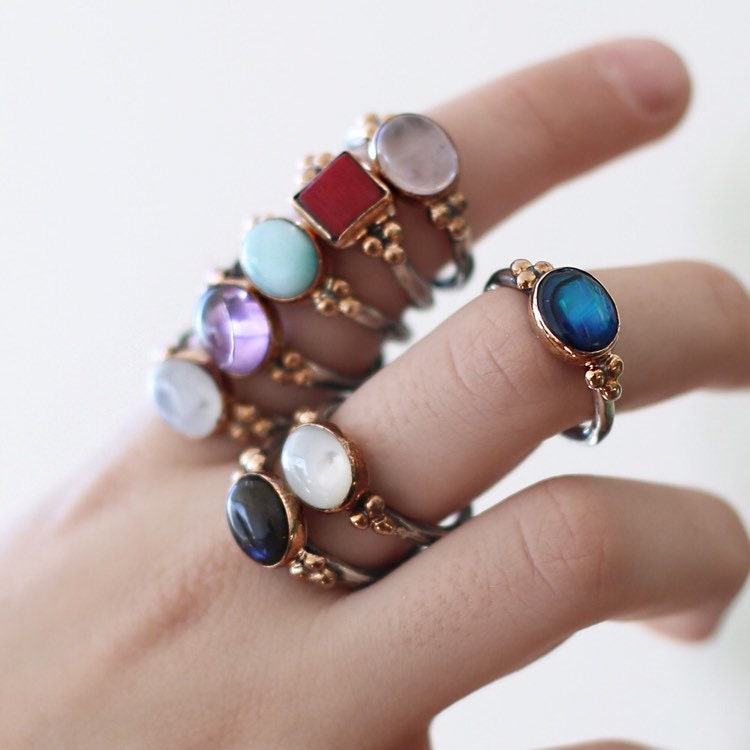 Edelstein Ringe-Labradorit Ring-Perlmutt Ring-Rote Koralle Ring-Mondstein Ring-Rosenquarz-Zierliche Ring-925 Sterling Silber-Blau Larimar Edelstein Ringe-Labradorit Ring-Perlmutt Ring-Rote Koralle Ring-Mondstein Ring-Rosenquarz-Zierliche Ring-925 Sterling Silber-Blau Larimar von TrendMinimalist