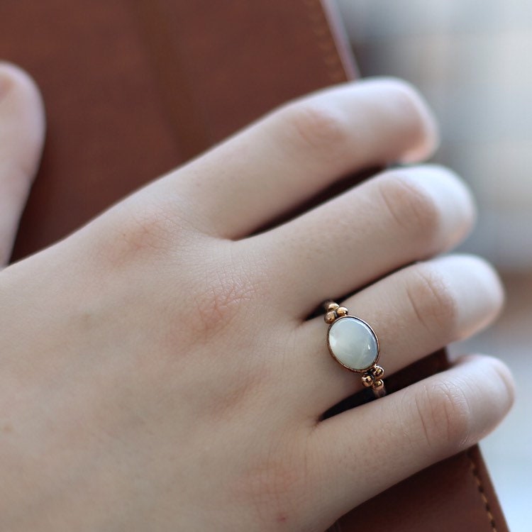 Perlmutt Ring 925 Sterling Silber-Zierliche Ring-Edelstein Ringe-Oxidized Ring-Schmuck-Handmade Silber Ring-Geschenk Ring-Boho Ring Perlmutt Ring 925 Sterling Silber-Zierliche Ring-Edelstein Ringe-Oxidized Ring-Schmuck-Handmade Silber Ring-Geschenk Ring-Boho Ring von TrendMinimalist