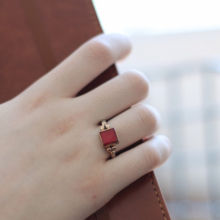 Rote Koralle Ring-925 Sterling Silber-Zierlicher Ring-Edelstein Ring-Oxidierter Ring-Schmuck-Handmade Silber Ring-Geschenk Ring-Boho Rote Koralle Ring-925 Sterling Silber-Zierlicher Ring-Edelstein Ring-Oxidierter Ring-Schmuck-Handmade Silber Ring-Geschenk Ring-Boho von TrendMinimalist