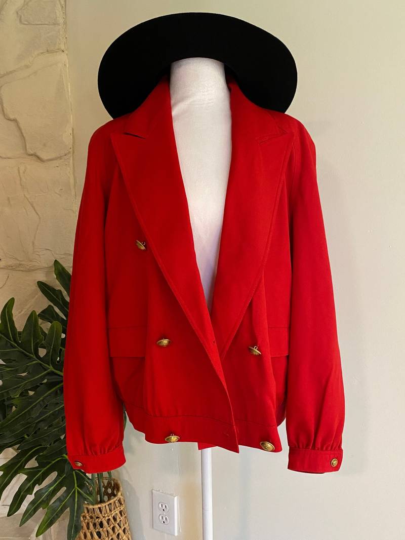 Vintage Jacke Valentino Rote Wolle Logo Wappen Knöpfe Made in Italy Gr. 48, 14 von TrendRevival