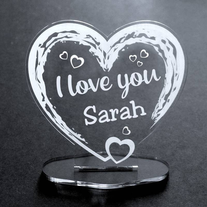 Acryl-Herz mit Wunschnamen - I love you von Trendgravur
