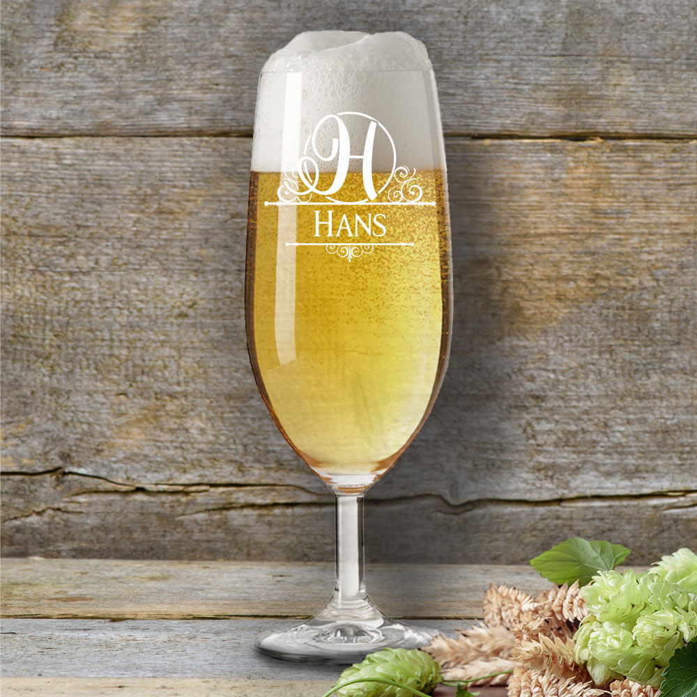 Bierglas mit Deinem Wunschnamen Monogramm von Trendgravur