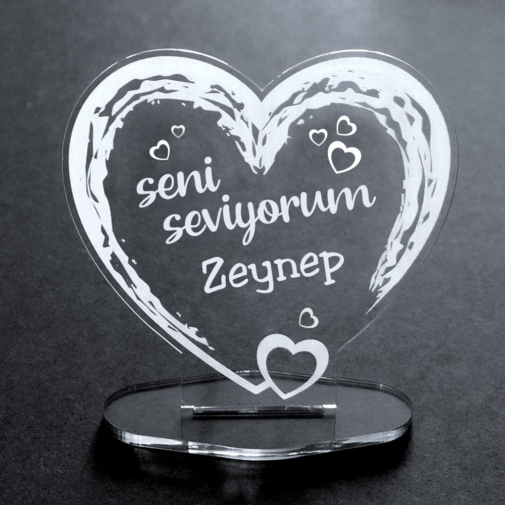Deko-Aufsteller Herz aus Acryl mit Namen -seni seviyorum von Trendgravur