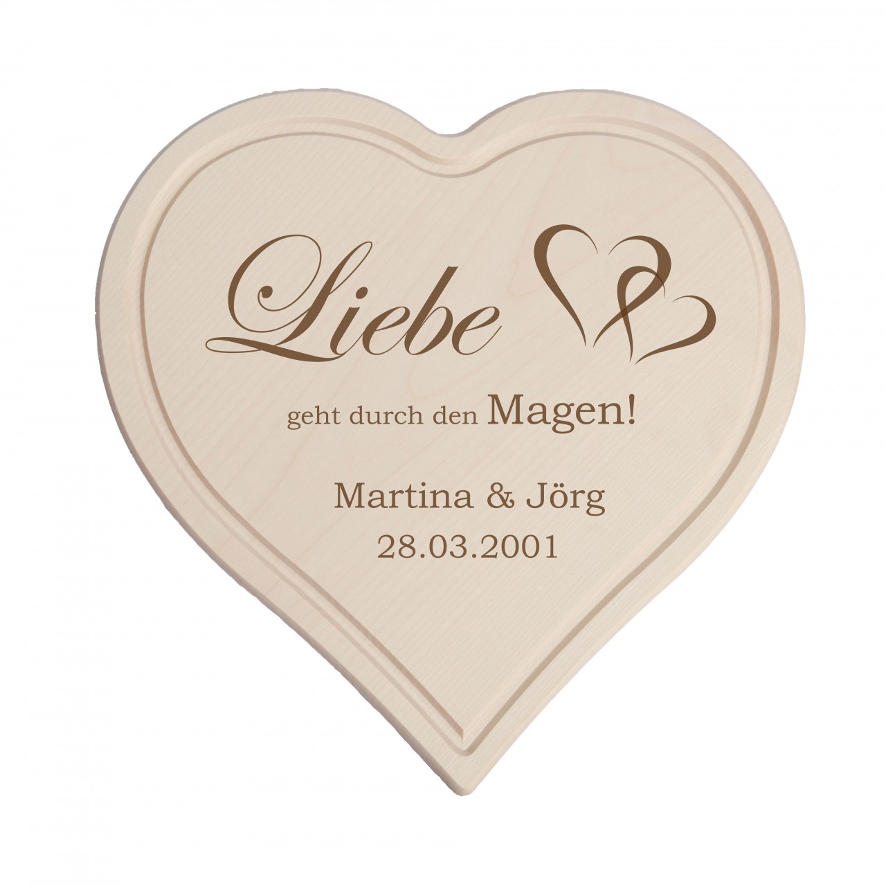 Frühstücksbrett mit Gravur in Herzform - Liebe geht durch den Magen! von Trendgravur
