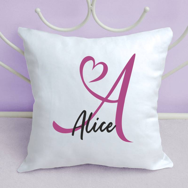 Personalisiertes Namenskissen mit Buchstaben von Trendgravur