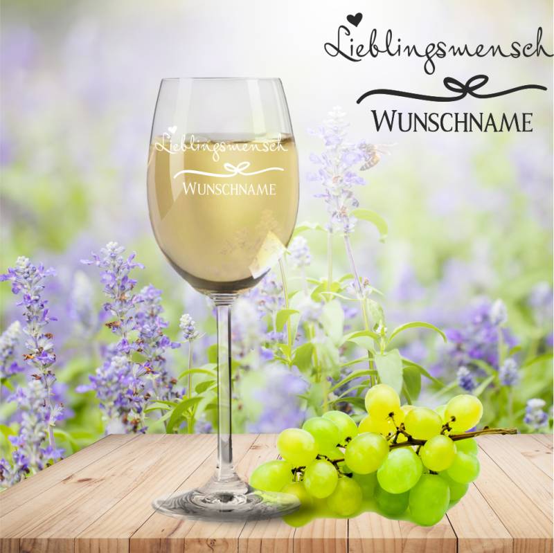Weißweinglas von Leonardo Lieblingsmensch mit Namensgravur von Trendgravur