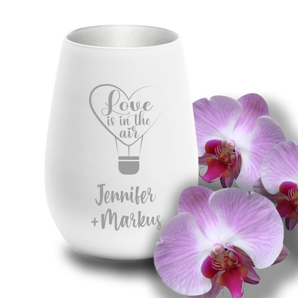 Windlicht mit Gravur Love is in the air zur Hochzeit weiss-silber von Trendgravur