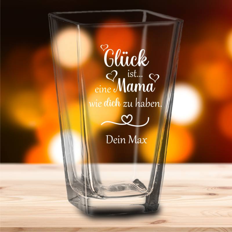 personalisierte Vase Glück ist eine Mama... mit Deinem Wunschnamen von Trendgravur