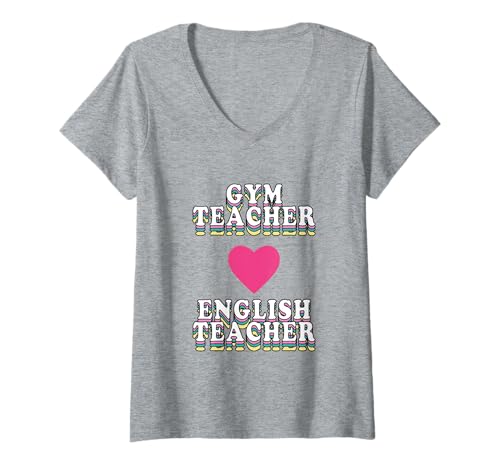 Damen In My Engaged Era Gym X English Teacher Vintage Heart T-Shirt mit V-Ausschnitt Damen In My Engaged Era Gym X English Teacher Vintage Heart T-Shirt mit V-Ausschnitt von Trendy Wedding Engagement Apparel