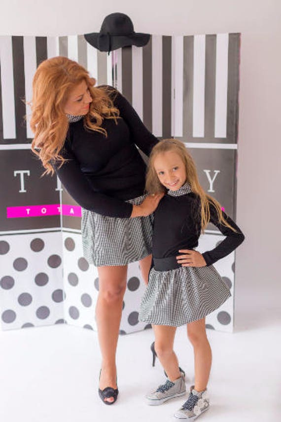 Schwarze Blusen, Passende Tops, Mama Und Ich, Mutter Tochter Sets, Kleine Mädchen Bluse, Schwarzes Passendes Tops Schwarze Blusen, Passende Tops, Mama Und Ich, Mutter Tochter Sets, Kleine Mädchen Bluse, Schwarzes Passendes Tops von TrendyBG