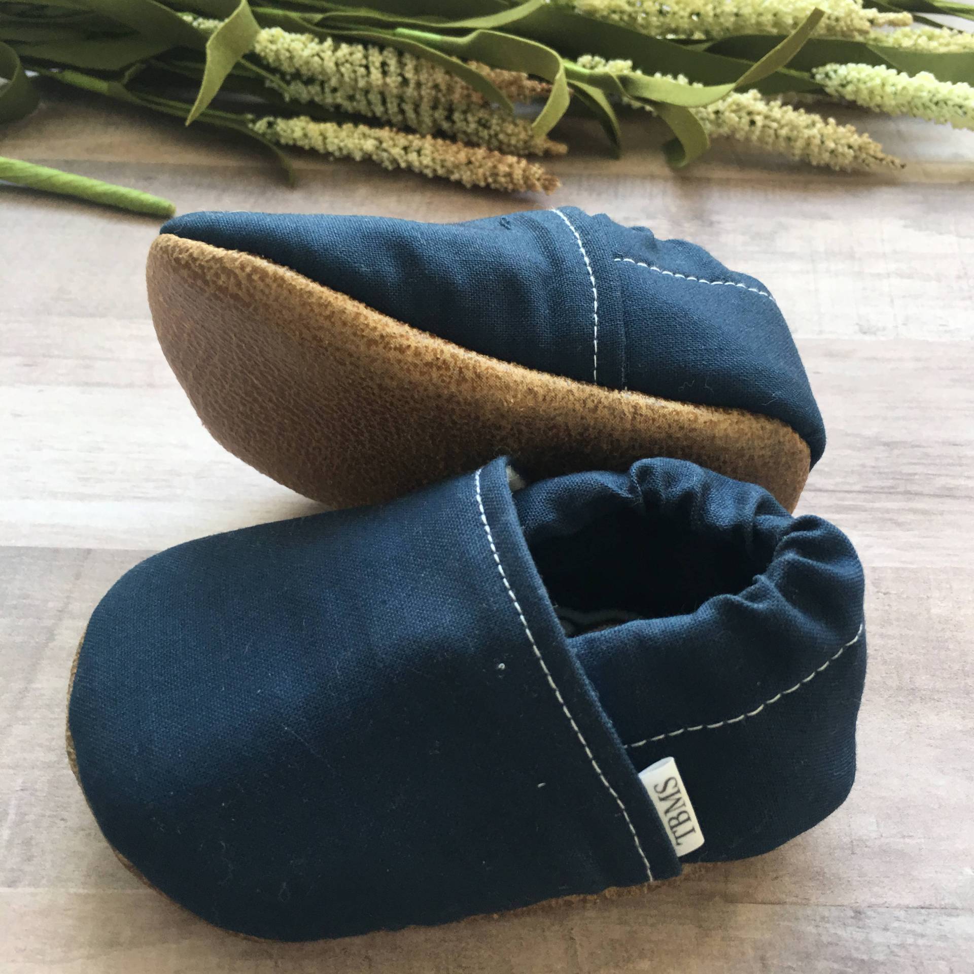 Trendige Baby Mokassins - Navy von TrendyBabyMoccShop