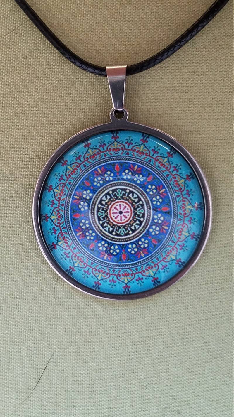 Mandala-Halskette Mandala-Halskette von TrendyByAndy