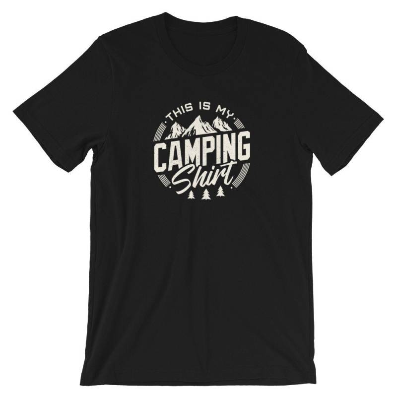Lustiges Camping Shirt Dies Ist Mein Wandern Im Freien Unisex Jersey Kurzarm T-Shirt von TrendyFindsCo