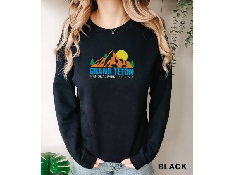 Vintage Grand Teton National Park Retro Design Camping Urlaub Unisex Rundhals Sweatshirt von TrendyFindsCo