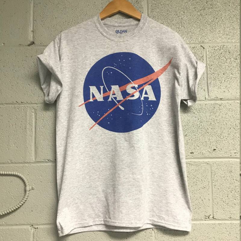 Nasa Meatball Logo Heather Aschegrau T-Shirt von TrendyTeeStore