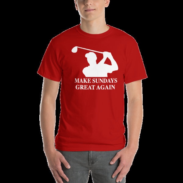 Tiger Woods Machen Sonntage Wieder Großartig Herren T-Shirt von TrendyTeeStore
