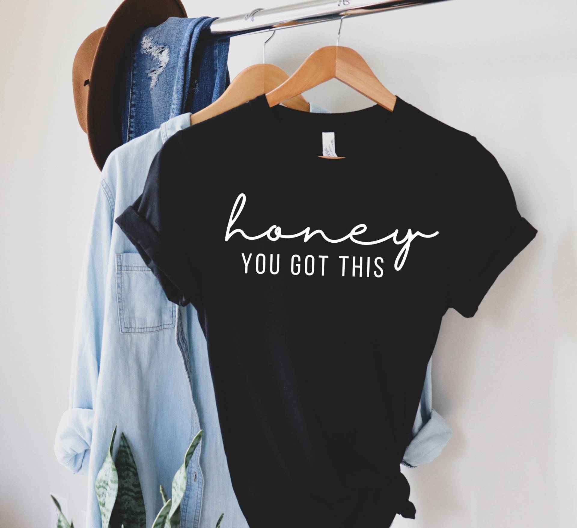 Honey You Got This Shirt Choose Peace Motivation Liebe Shirts Positive Zitate Süße Frauen Motivationsshirts Für Positive Vibes von TrendyTigerShop