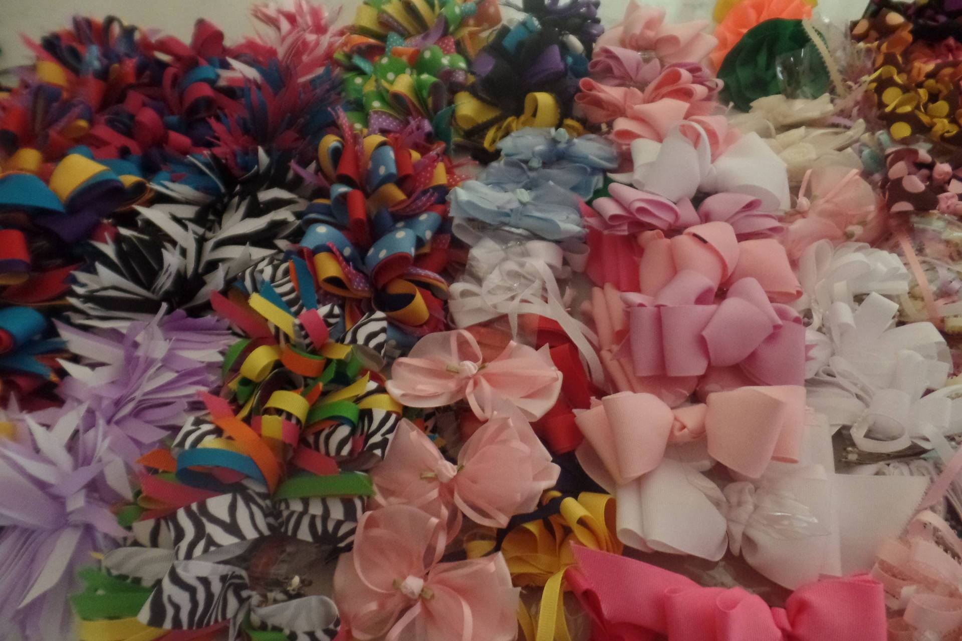 Haar Bows.fun Fabelhaft. Boutique-Qualität. Hergestellt in Usa. Verschiedene Auswahl Von 10 Bögen Haar Bows.fun Fabelhaft. Boutique-Qualität. Hergestellt in Usa. Verschiedene Auswahl Von 10 Bögen von TrendyandFunFinds