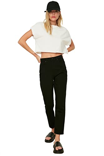 TRENDYOL Damen Trendyol High Waist Mom Jeans, Schwarz, 38 EU von TRENDYOL