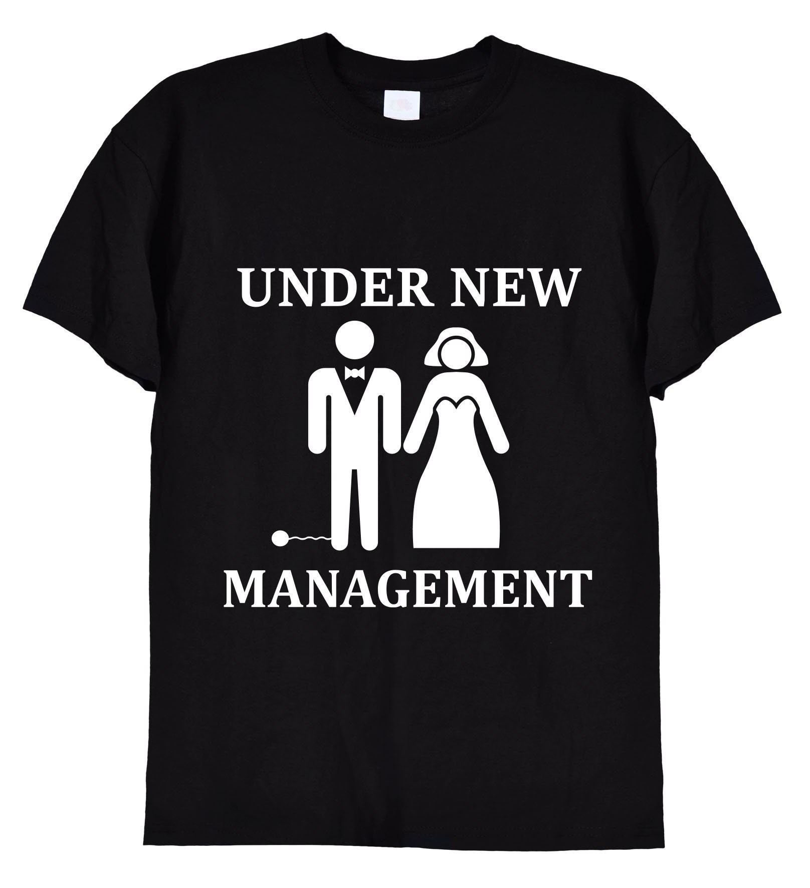 Lustiges Hochzeitstag Unter Neuer Leitung T-Shirt Für Männer, Schwarz Oder Weiß, Perfektes Heiratsgeschenk Den Bräutigam-Ehemann-Ehefrau, 173 von TrendysnugTees
