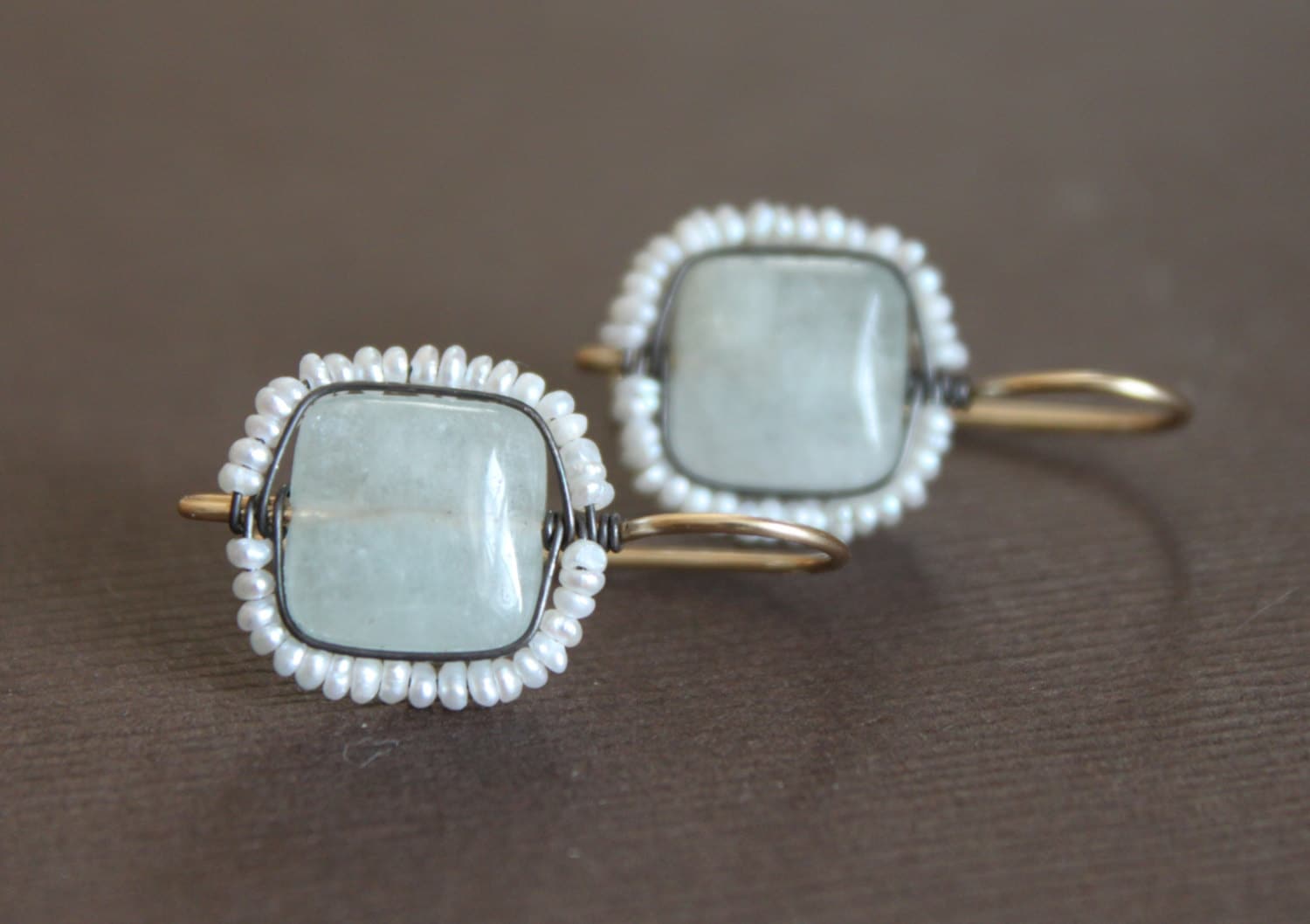 Aquamarin Ohrringe Mit Süßwasser-Zuchtperlen Draht Gewickelt Lünette Silber Gold Mischmetall Handgefertigt Aquamarin Ohrringe Mit Süßwasser-Zuchtperlen Draht Gewickelt Lünette Silber Gold Mischmetall Handgefertigt von TresJolieJewels