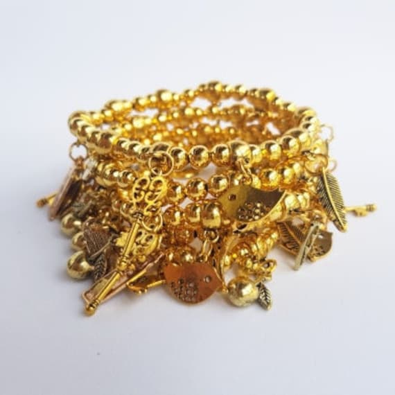 5 Goldene Metallperlen - Goldener Schmuck Armbänder Amulett-Armband Charms Stretch-Armband Charm-Schmuck Stapelset Boho von TresJoliePT