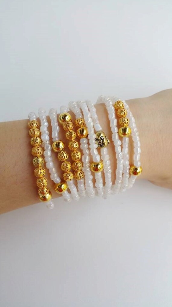 Buddha Schmuck, Filigrane Armband, Filgree Schichtung Armbänder, Perlen Freundschaftsbänder, Weiß Goldenen Schmuck von TresJoliePT