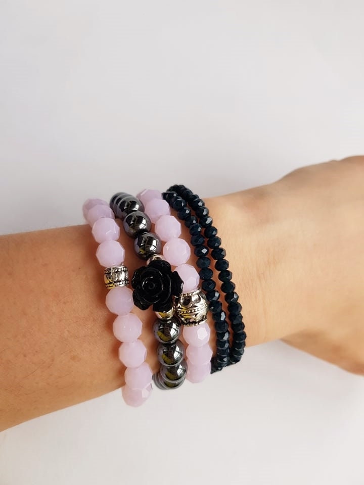Edelsteinarmband-Set, Armbänder Für Frauen, Perlenarmbänder, Stretch-Edelsteinarmband, Schwarz Und Rosa, Schwarzes Blumenarmband, Stapeln Edelsteinarmband-Set, Armbänder Für Frauen, Perlenarmbänder, Stretch-Edelsteinarmband, Schwarz Und Rosa, Schwarzes Blumenarmband, Stapeln von TresJoliePT