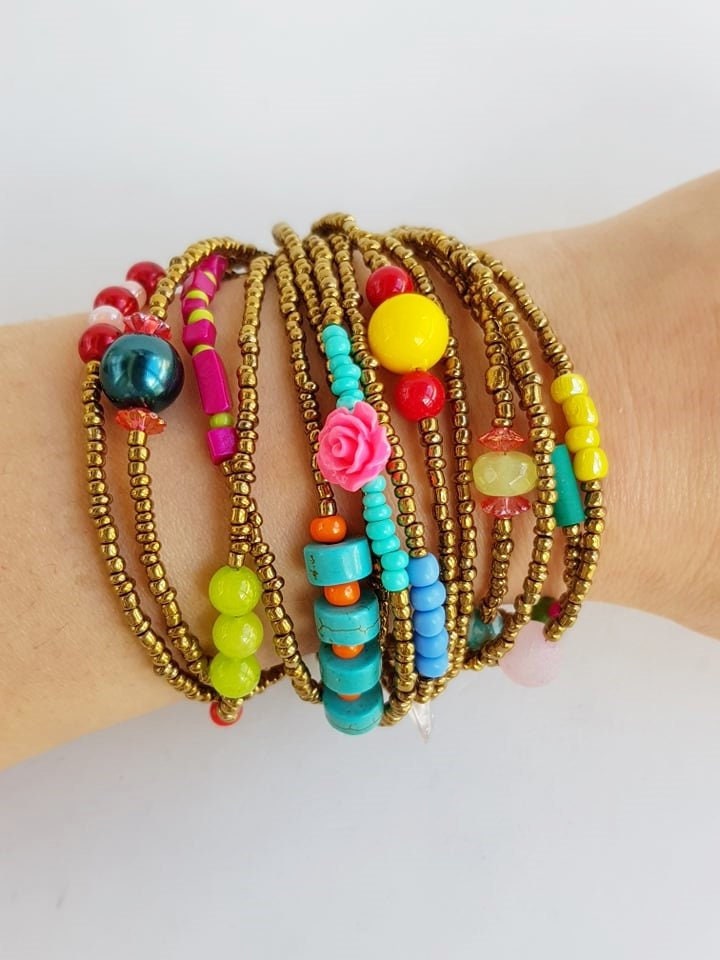 Geschenkideen, Ehefrau Geschenke, Freund-Geschenke, Armband Für Sie, Perlenarmband, Stapelarmband, Bunte, Minimal Armband, Perlenarmband von TresJoliePT