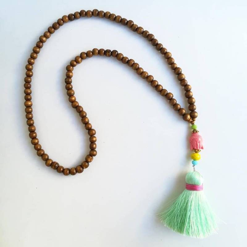 Mala Lange Halskette, Quaste Halsketten, Bohohalskette, Buddha Schmuck, Perlenkette, Grüne Quaste, Holz, Holz Perlen, Boho Mala Lange Halskette, Quaste Halsketten, Bohohalskette, Buddha Schmuck, Perlenkette, Grüne Quaste, Holz, Holz Perlen, Boho von TresJoliePT
