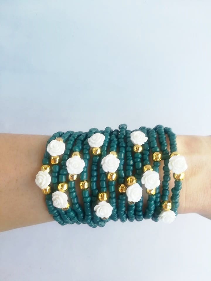 Sacramento Grün - Freundschaftsarmband Geschichteten Armbänder Stretch Weiße Festival Schmuck Frühling Boho Sacramento Grün - Freundschaftsarmband Geschichteten Armbänder Stretch Weiße Festival Schmuck Frühling Boho von TresJoliePT