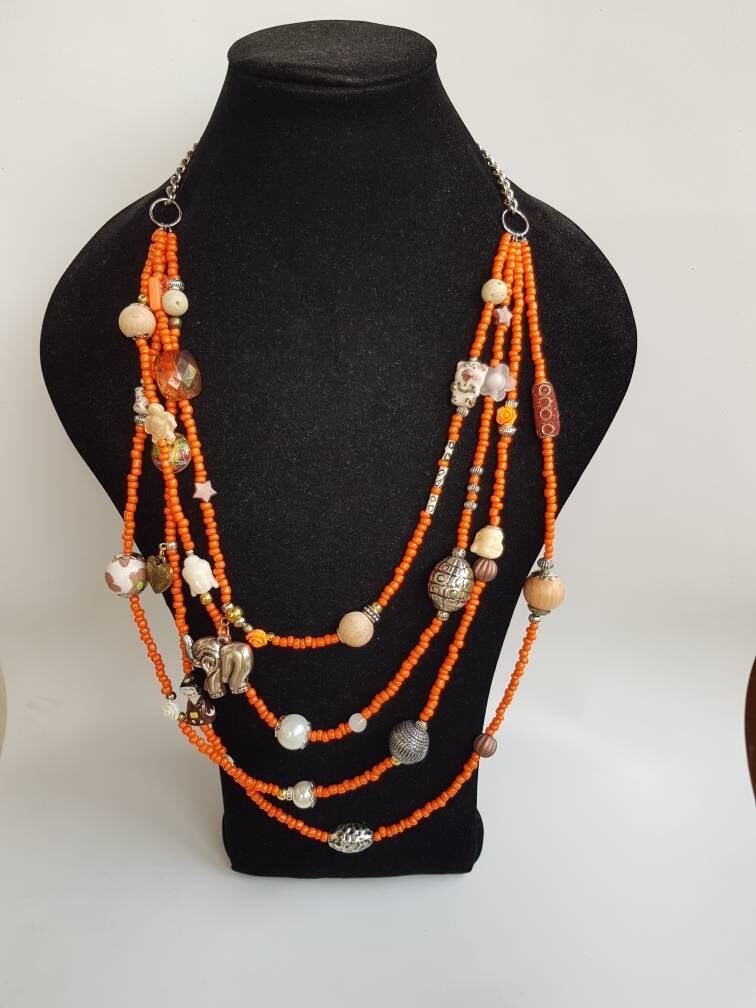 statement-Halskette - Layering-Halskette Orange Halskette Mehrschichtige Halsketten Klobige Quastenschmuck Einzigartiges Weihnachtsgeschenk statement-Halskette - Layering-Halskette Orange Halskette Mehrschichtige Halsketten Klobige Quastenschmuck Einzigartiges Weihnachtsgeschenk von TresJoliePT