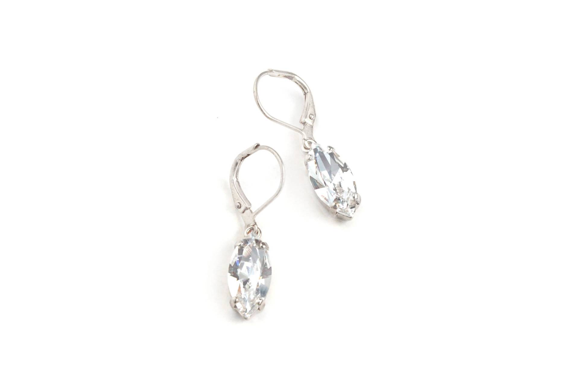 Swarovski Kristall Facettiert Navette-Ohrringe in Klarem Und Silber von TresaJewelry