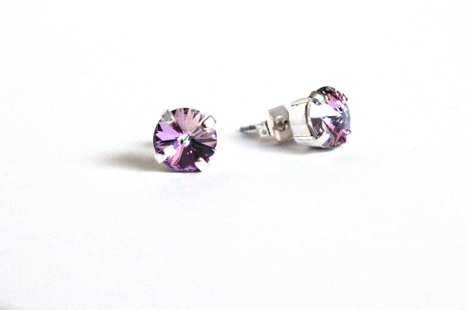 Swarovski Kristall Rivoli Cut Ohrstecker in Light Vitrail von TresaJewelry