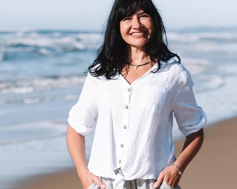 Leinenoberteil Mit Knöpfen in Italien Hergestellt von Tresnoosa