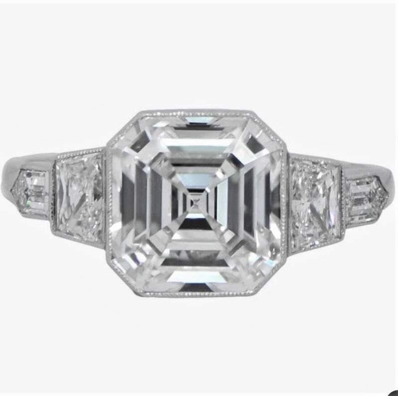Art Deco Verlobungsring Moissanite Diamant Benutzerdefinierte 14K Weißgold Platin Edwardian Handgemachter Quadrat Smaragd Baguette Cluster Ringe von TresorsDuJour