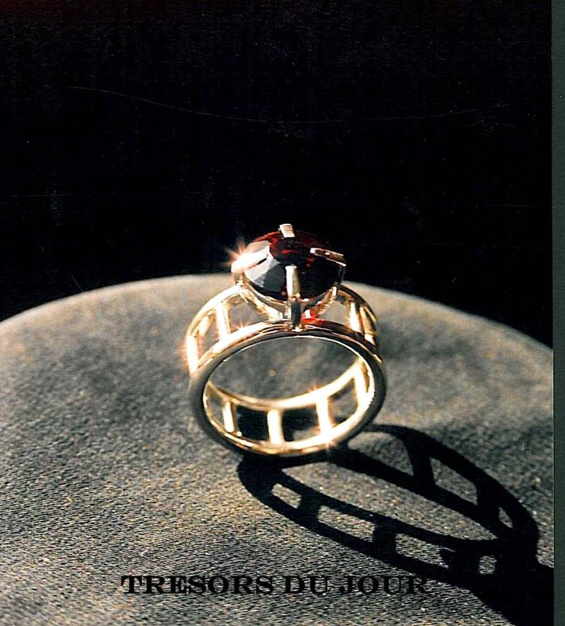 Einzigartiger Verlobungsring Solitär 14K Rubin Gitter Durchbrochener Band Edelstein Versprechensring Rechte Hand Ring Nicht Traditioneller von TresorsDuJour